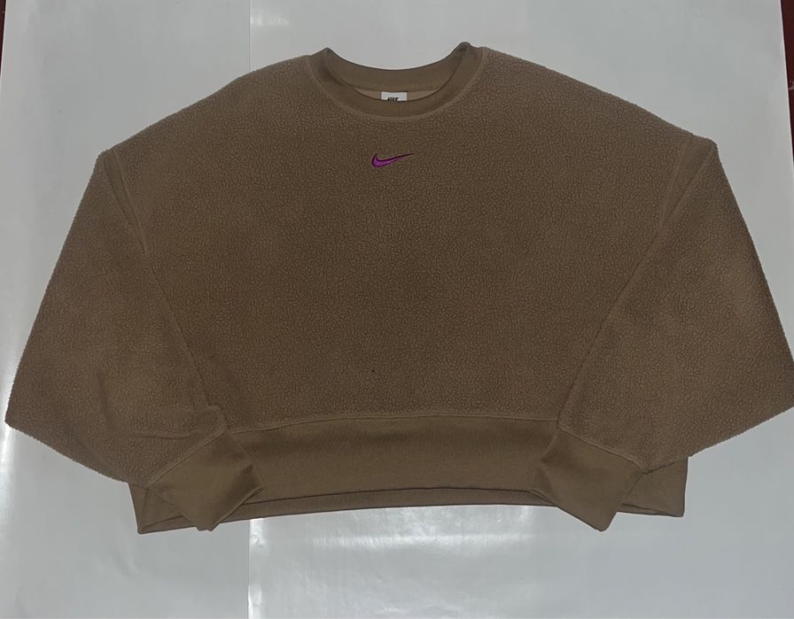 дуже гарний жіночий флісовий-тедді світшот nike(sk8,vintage,y2k)