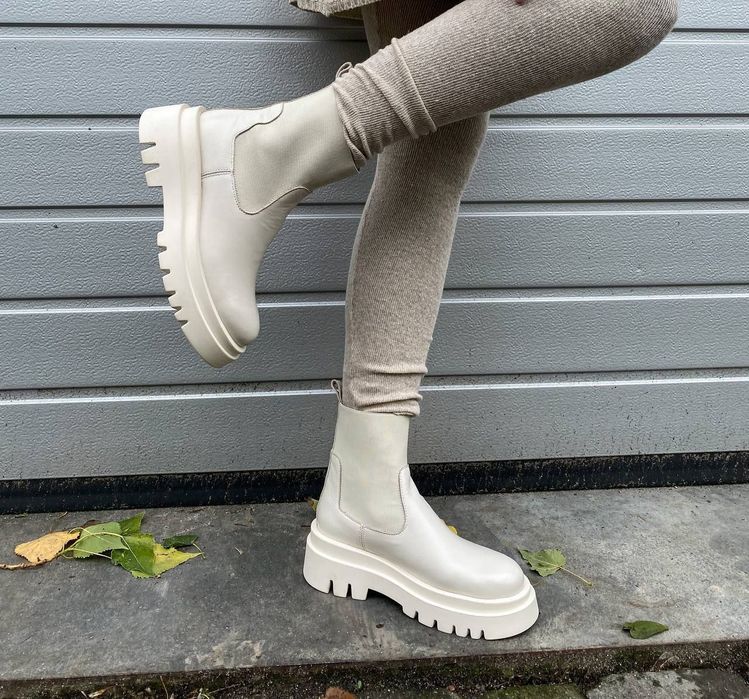 Зимові бежеві челсі!