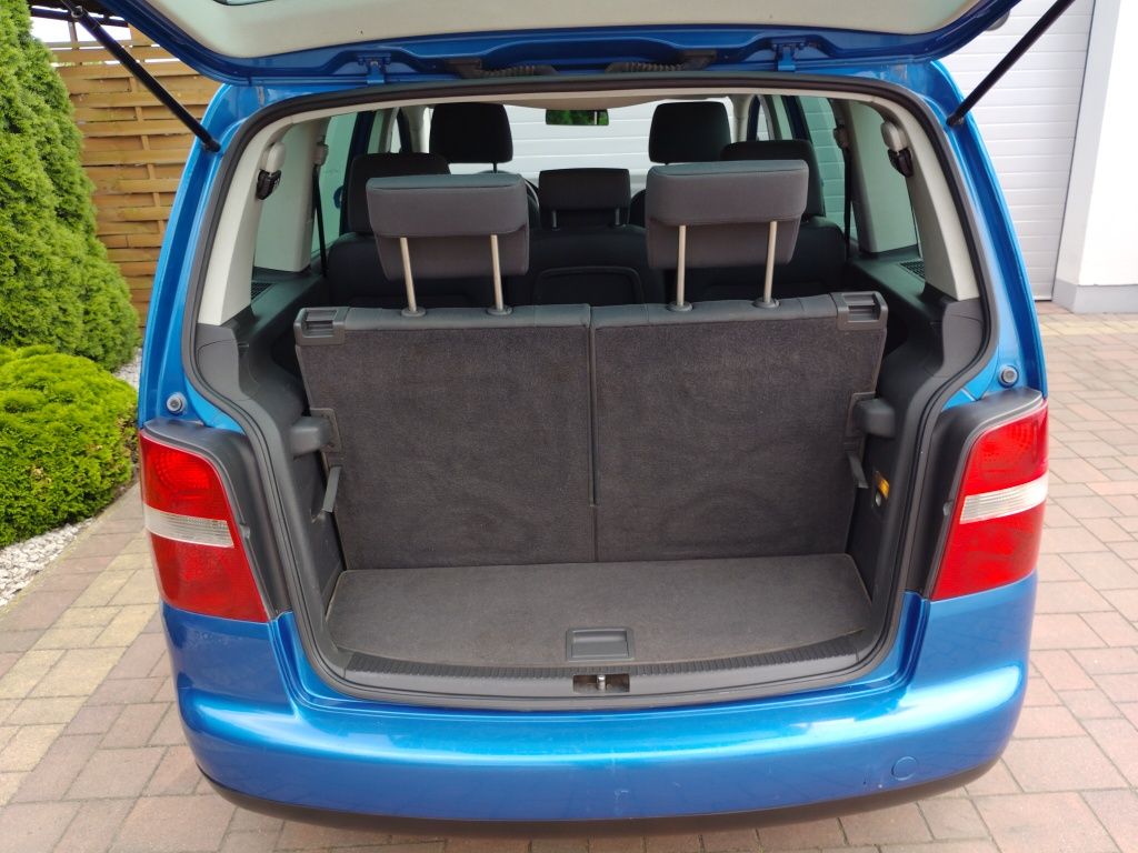 VW Touran 1,6i 2004r 7-osób 6-biegów KLIMATRONIK TEMPOMAT zamiana