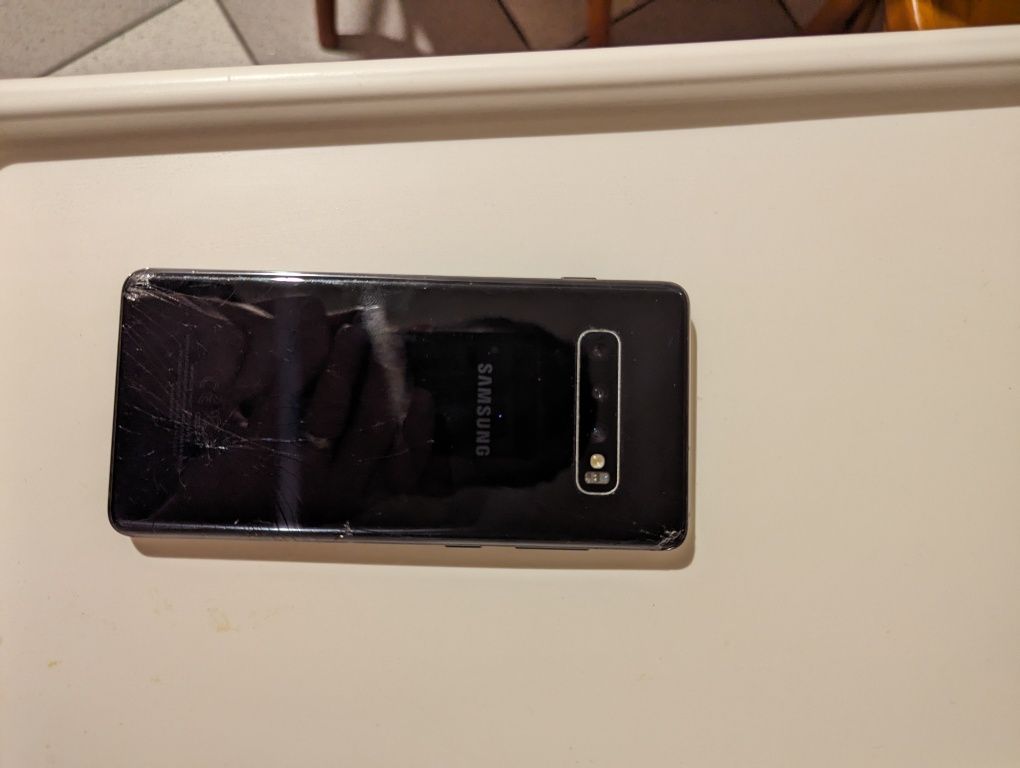 Samsung S10+ plus etui z klapką