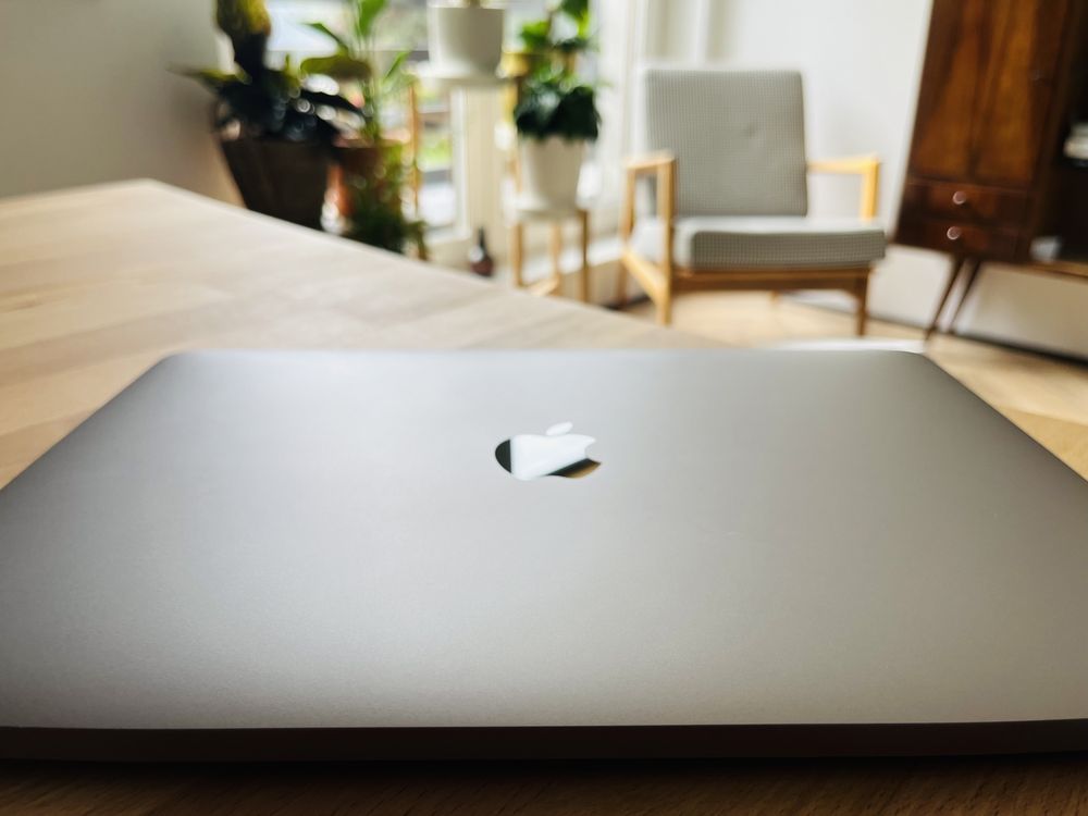 MacBook Pro 13” 2017, stan idealny