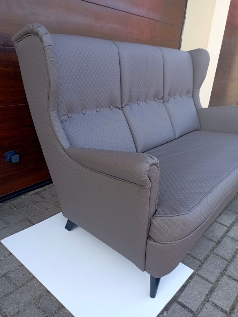Sofa 3 osobowa .