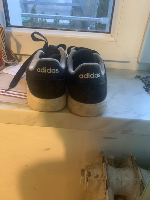 Sprzedam meskie buty sportowe