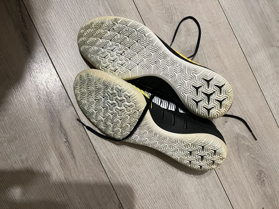 Футзалки Nike сороконожки 43 розмір оригінал