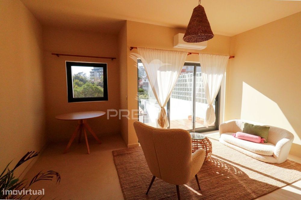 Águeda - prédio residencial com 3 apartamentos (2 T2 + 1 T1) no cen...