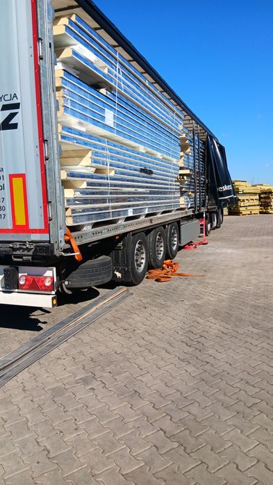 Płyty ścienne oraz dachowe.