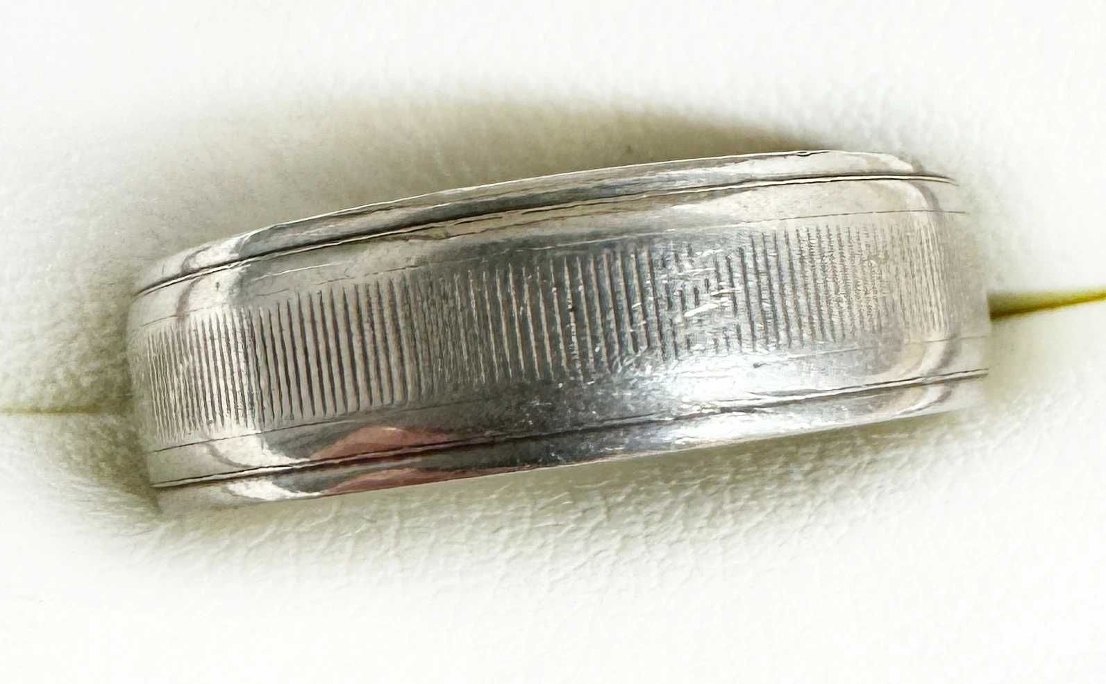 Ciekawa srebrna obrączka, unisex P 925 R 19 3,18 G