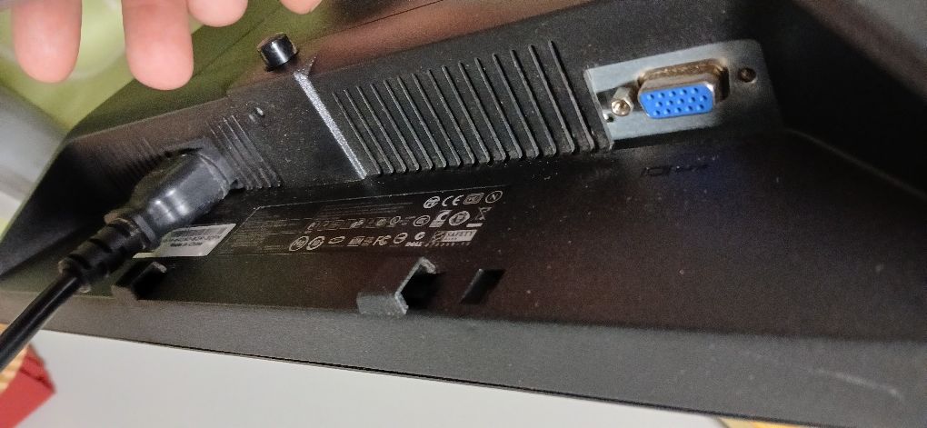 Monitor DELL em muito bom estado.