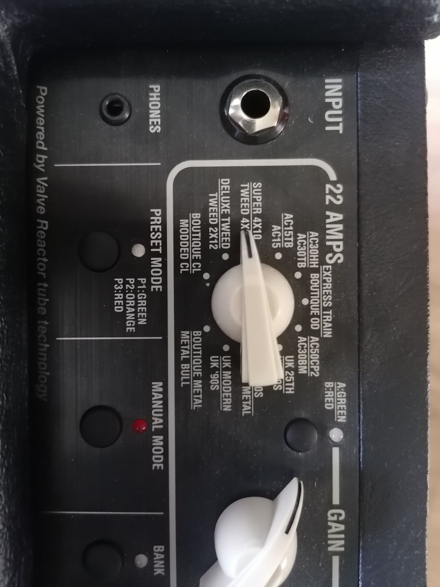 Wzmacniacz gitarowy  Vox Vt30 Combo gitarowe hybryda