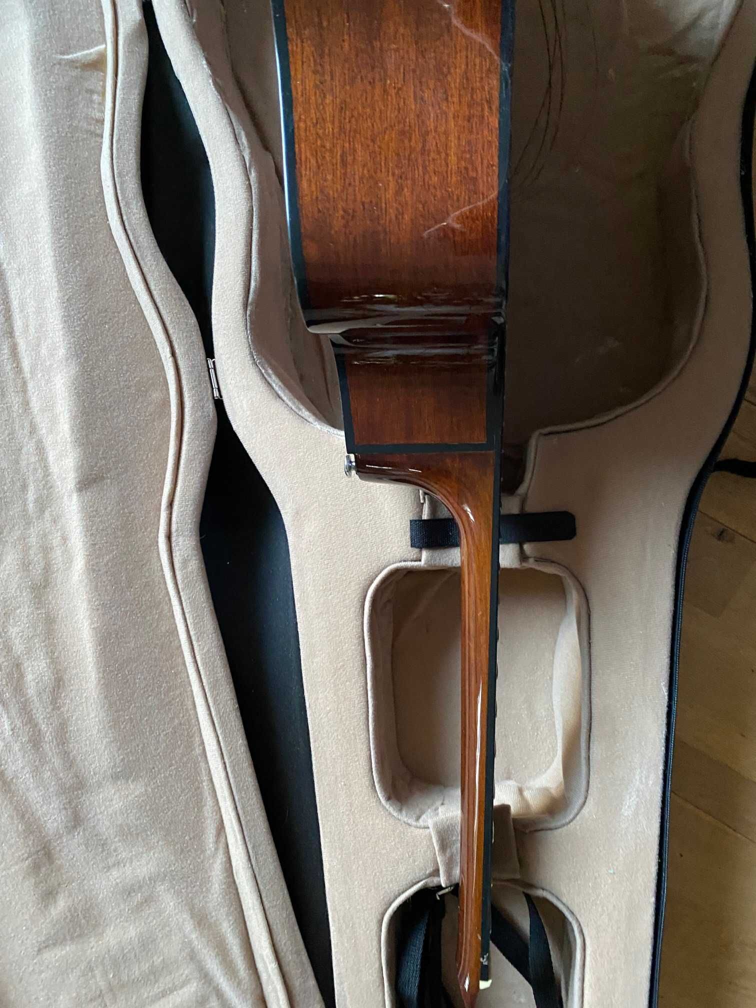 Gitara akustyczna z piezo uszkodzona do naprawy remontu + futerał