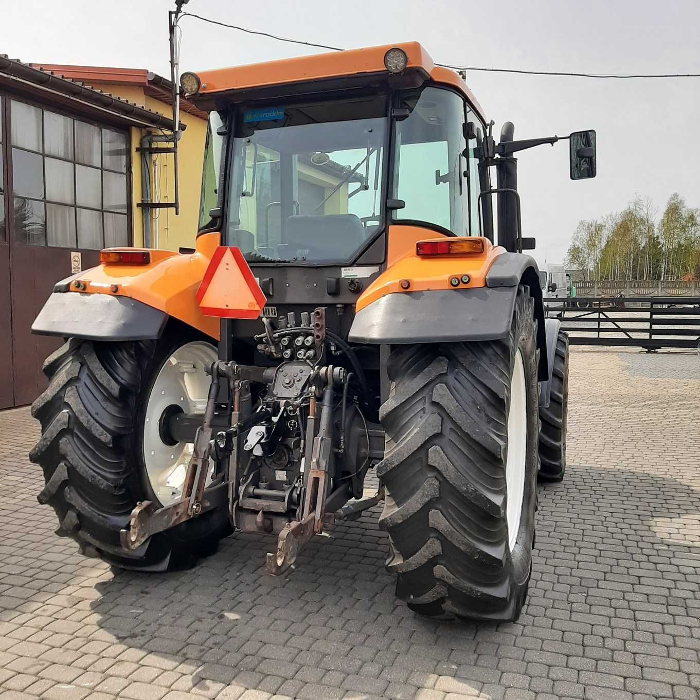 Ciągnik Rolniczy Renault Ares 620RX