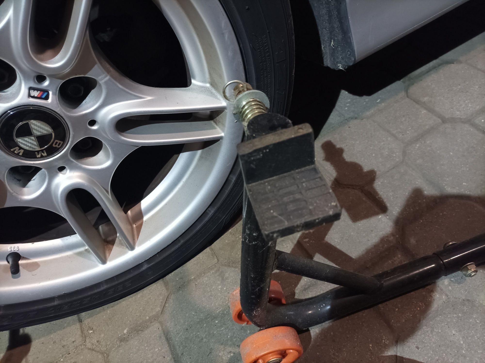 Stojak motocyklowy podnośnik przód i tył komplet