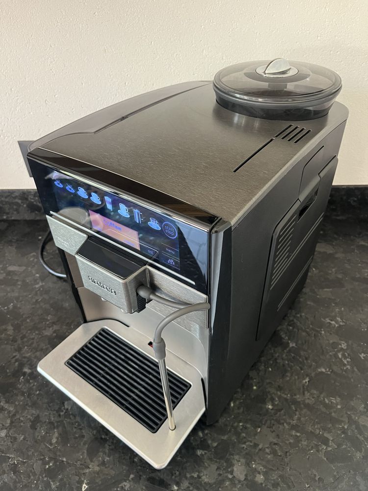 Кофемашина Siemens EQ.6 plus s700 / Кавамашина / Все виды кофе ТОП