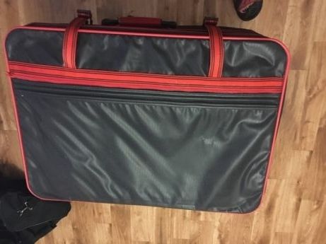 Чемодан -сумка Чехословакия новая для поездки на отдых.