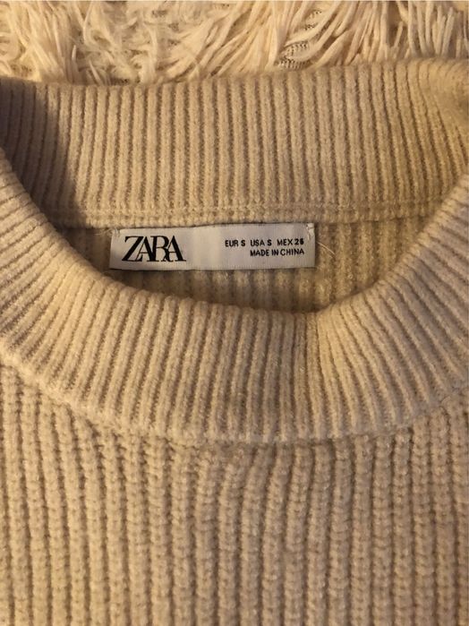 Светр zara у смужку