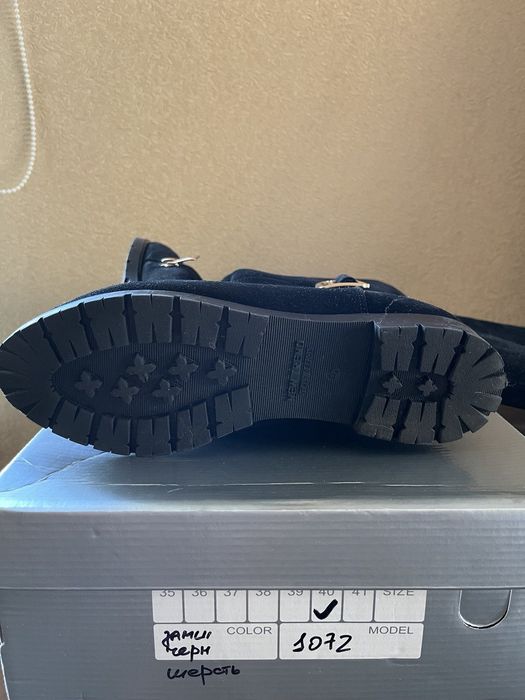 Жіночі зимові черевики