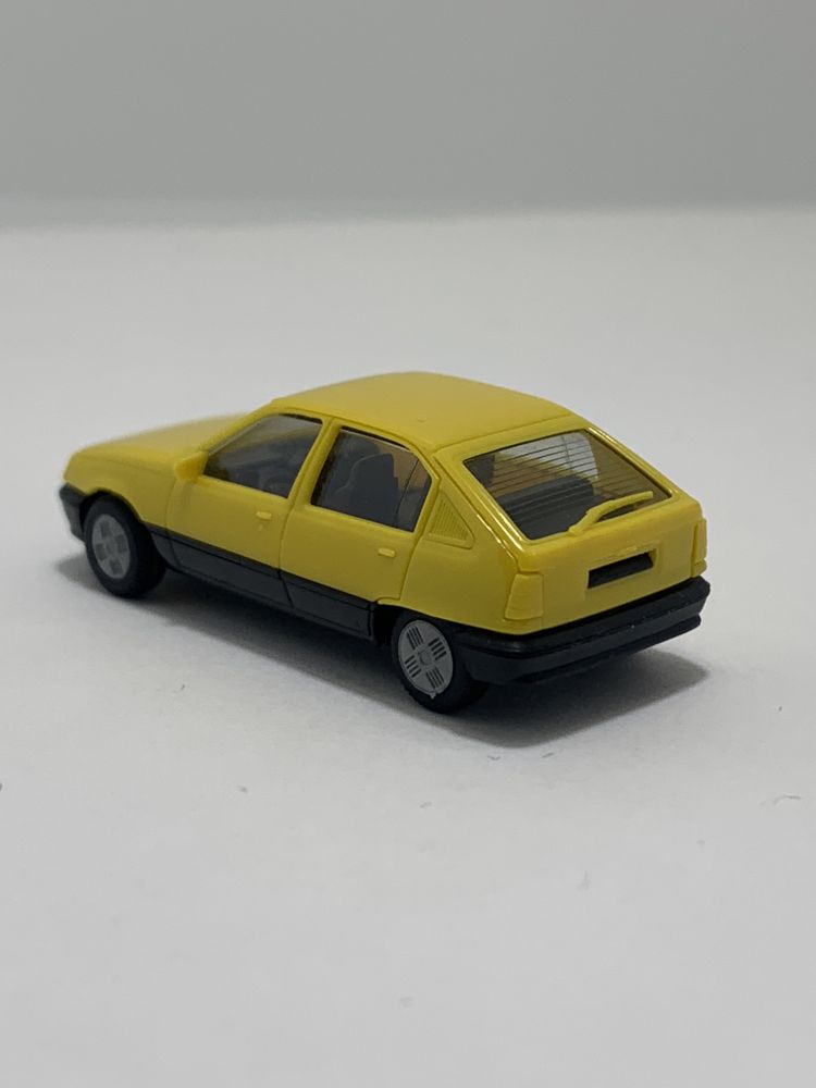 Opel Kadett da Herpa escala 1/87