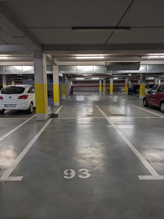 miejsce postojowe Długosza 31B