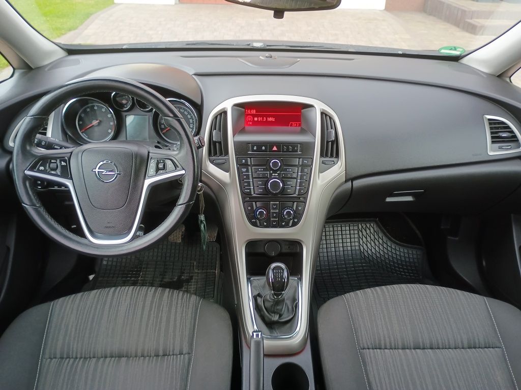 Opel Astra J 1.6