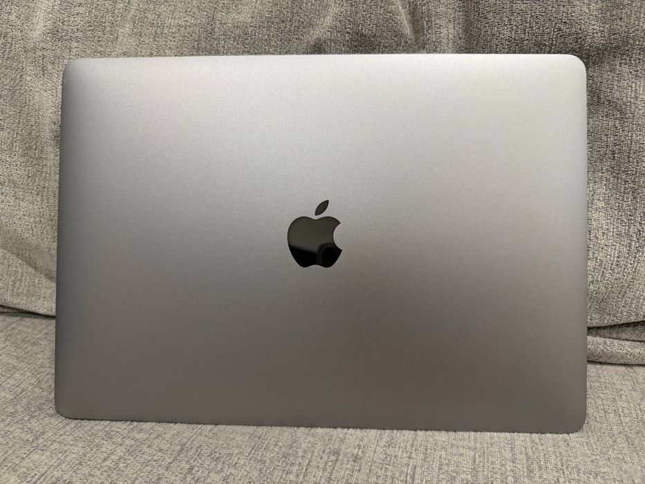 MacBook Air 13" 2019 (8 / 128 ГБ, A1932) Space Gray