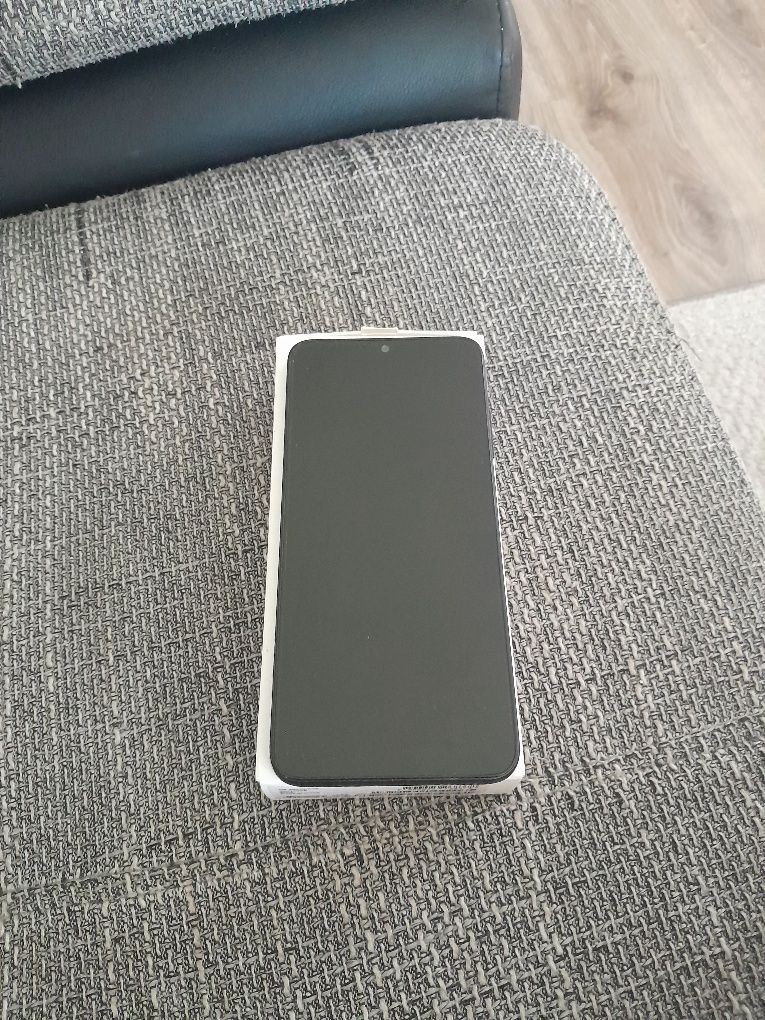 Samsung A05s na gwarancji ponad rok