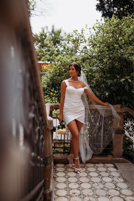 Шикарна весільна міні сукня з корсетом!