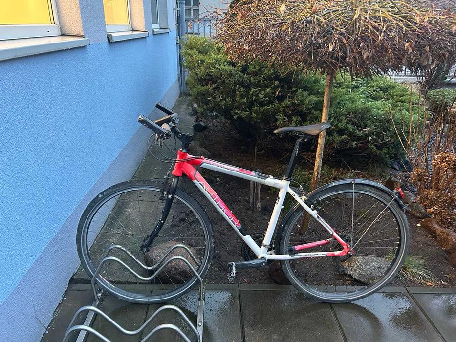 Rower trekingowy M-L, znakomity na podróży