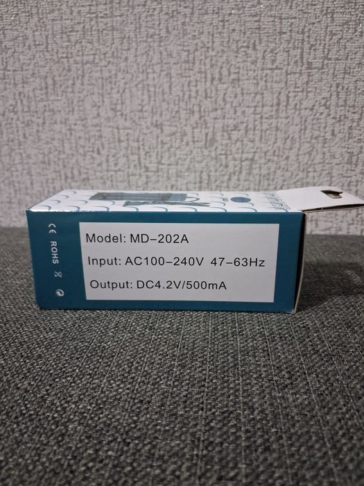 Зарядка для батарей 18650