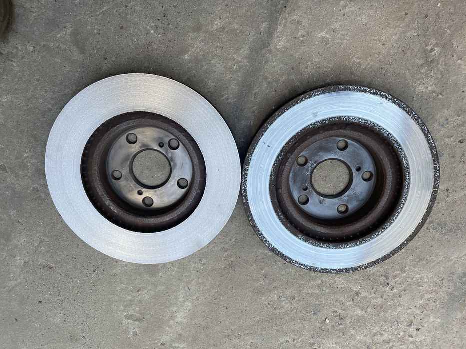 Проточка передних и задних тормозных дисков на станке