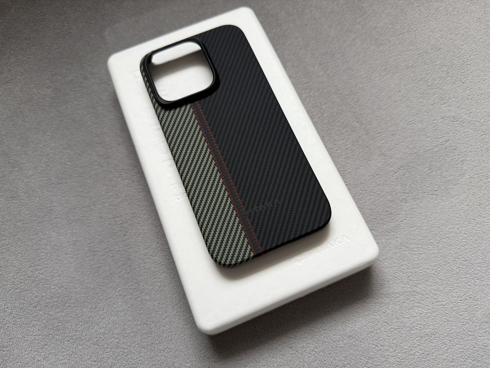 Karbonowe plecki ochronne iPhone 15 Pro
