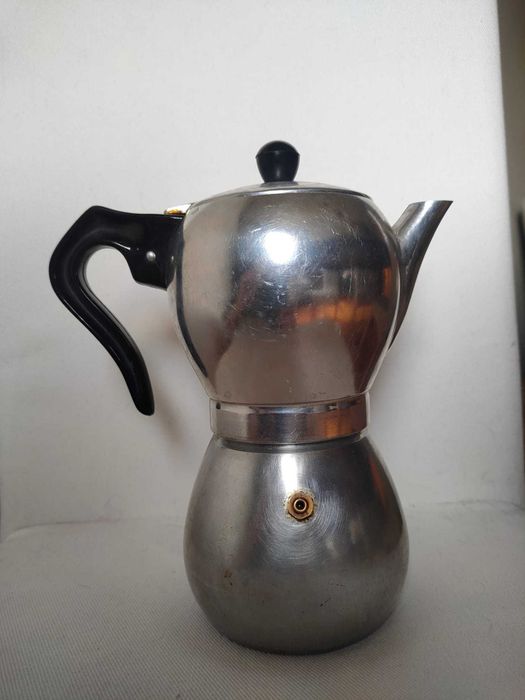 La Signora, Caffetteria zabytkowa kawiarka z połowy XX wieku