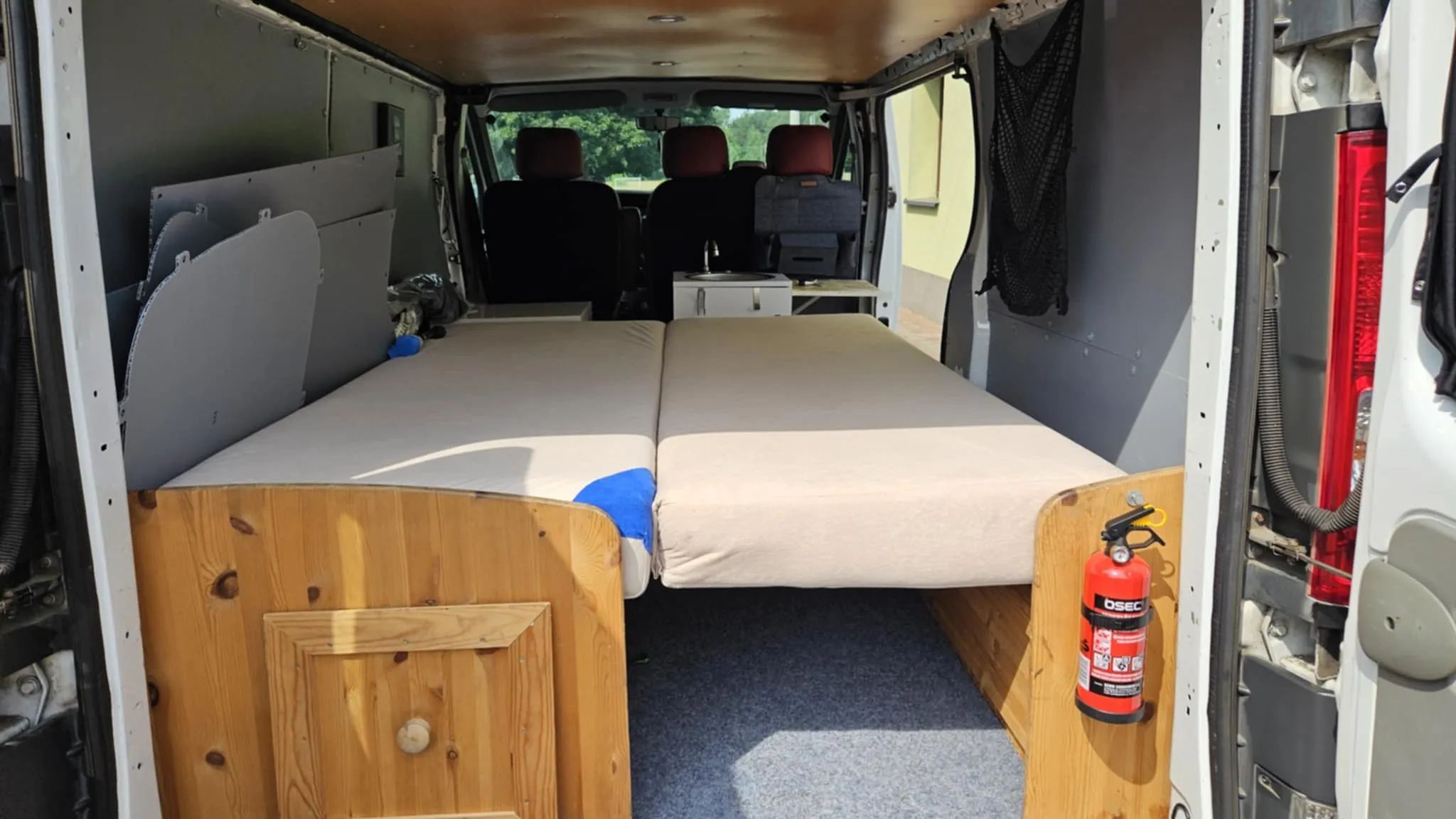Renault trafic  camper long trafic jak nowy
