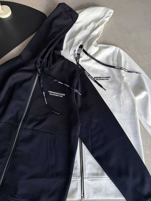 Спортивна зіпка Armani