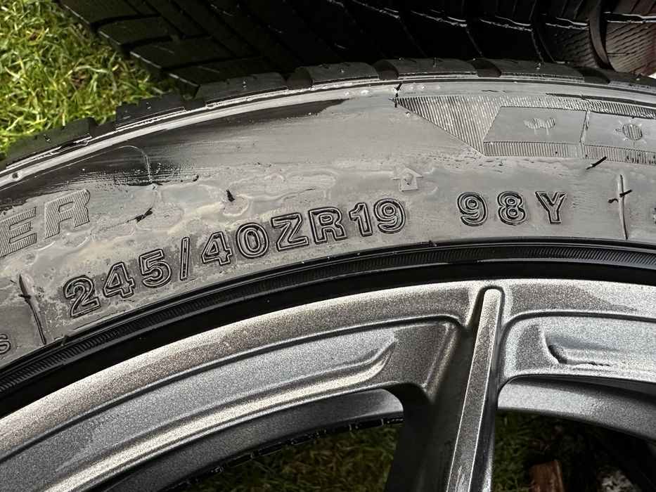 Felgi aluminiowe z oponami