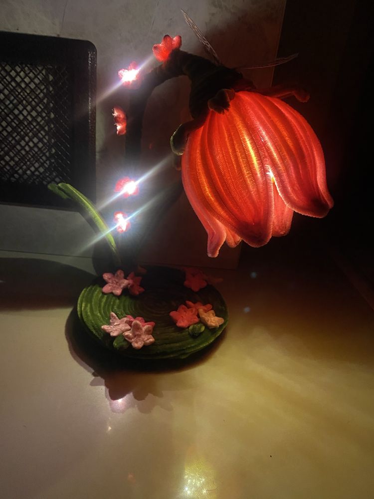 Lampka led w formie kwiatu