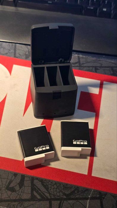 Zestaw 2x oryginalne baterie GoPro + ładowarka