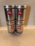 Aluminiowe puszki po kawie Illy