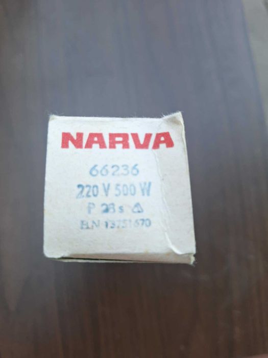 Żarówka NARVA 220 V 500 W do projektora.