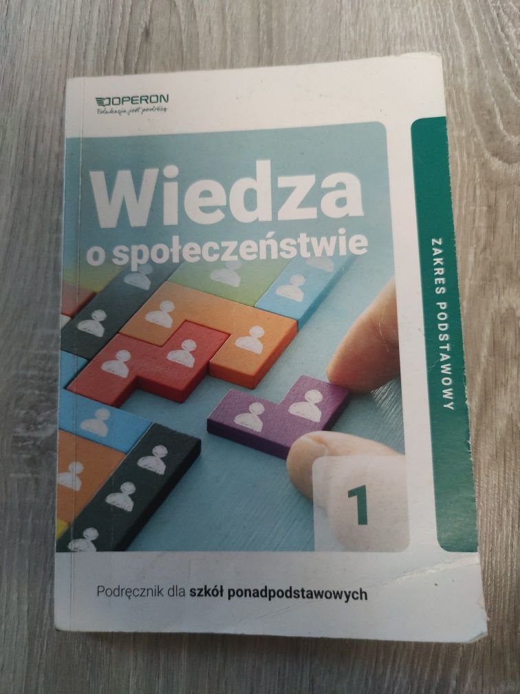 Podręcznik Wiedza o społeczeństwie 1