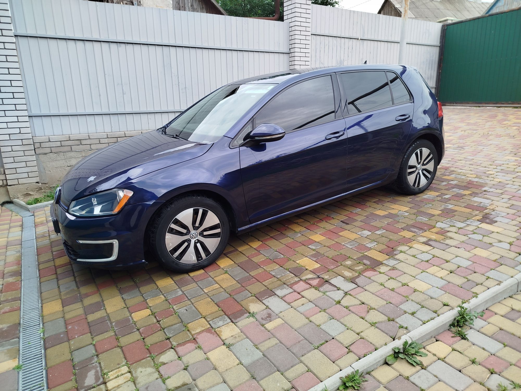 E-golf 2016 проезжает 150км