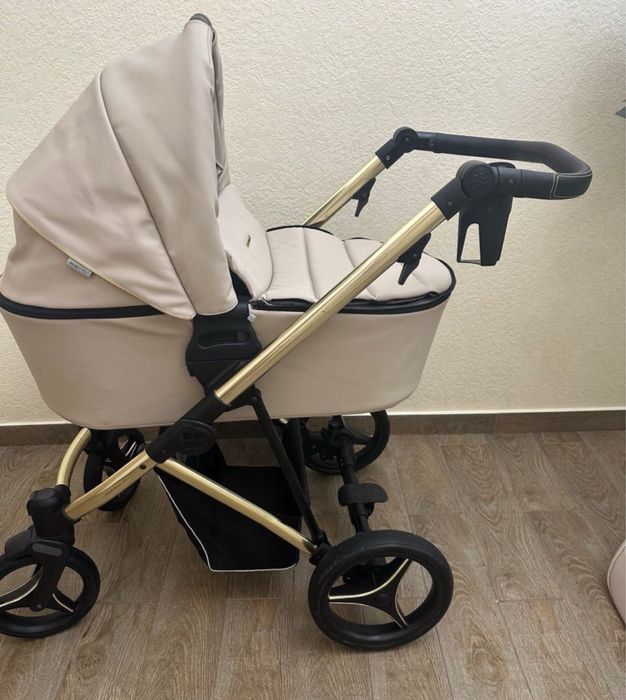 Продамо дитячу коляску