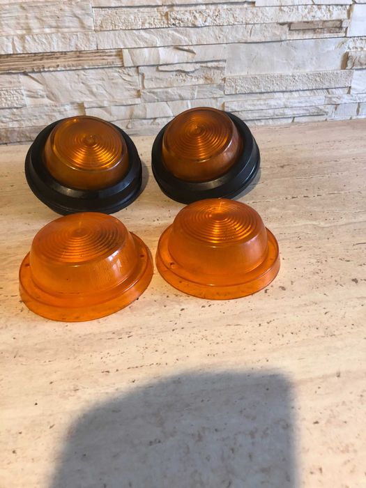 Części do samochodu Syrena 105 - chlpacze, okładziny etc.