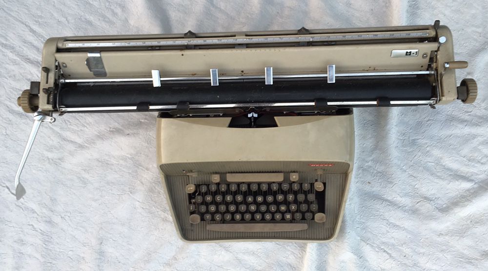 maquina de escrever Messa