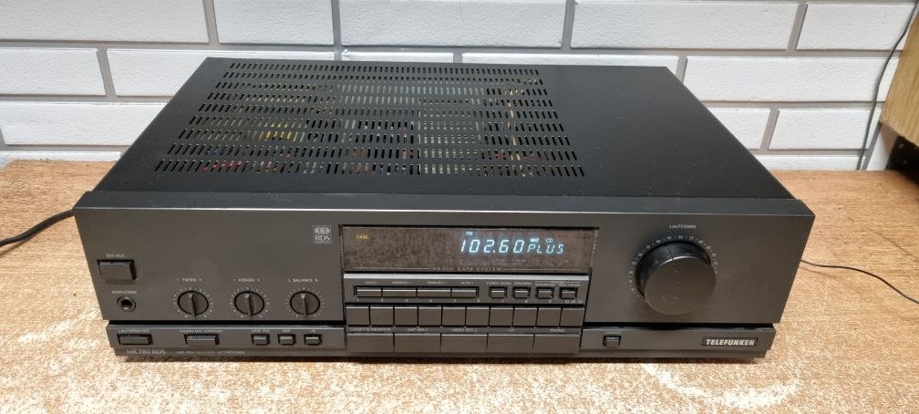 Amplituner stereo TELEFUNKEN HR-780