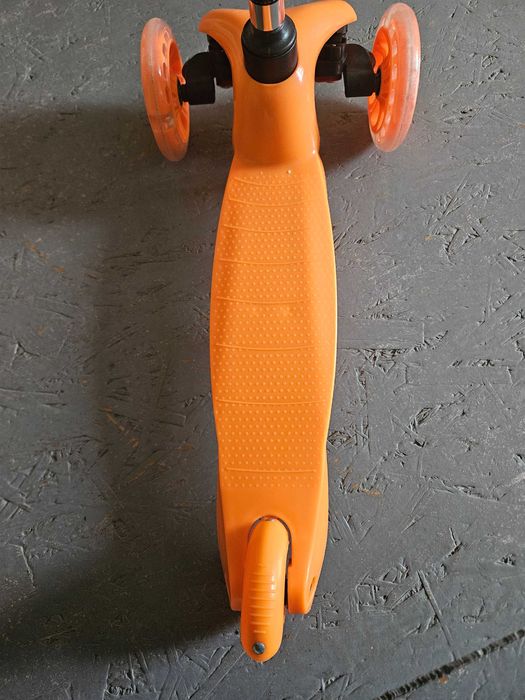 Детский самокат для возраста от 2 до 6 лет