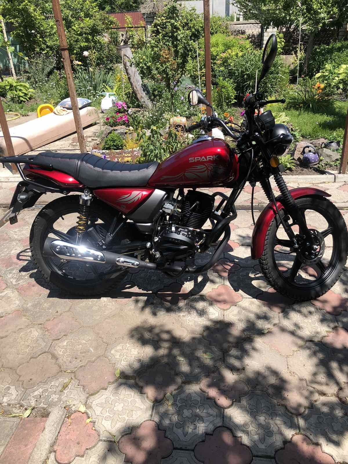 Продам Spark 150 r14.