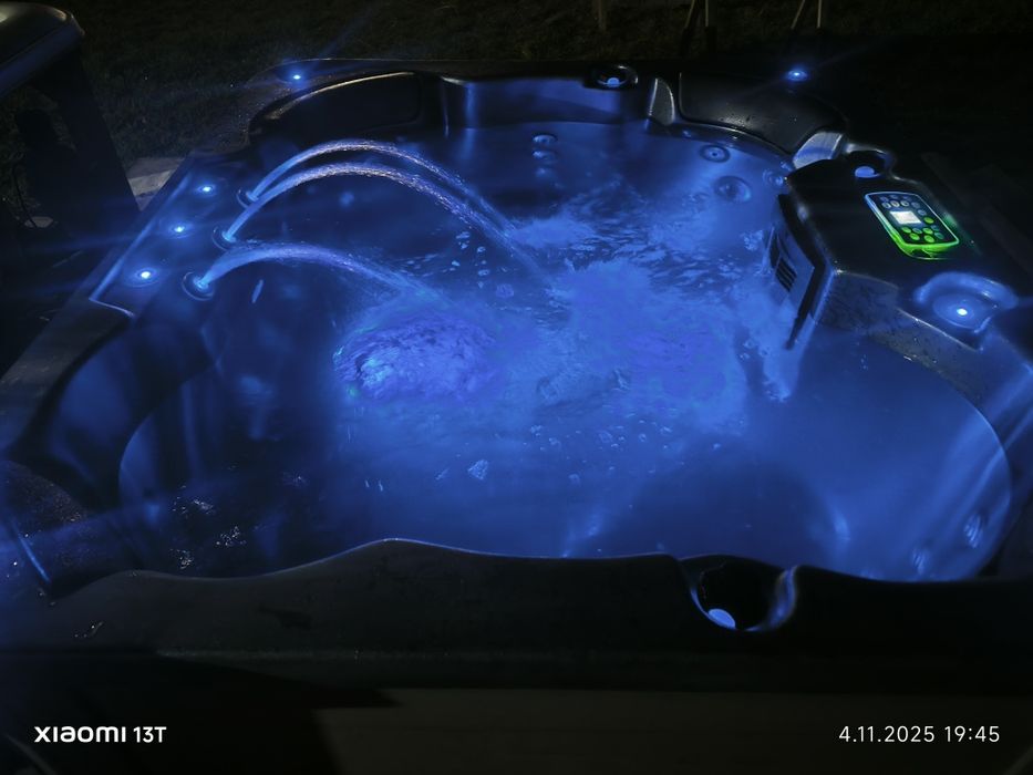 Jacuzzi ogrodowe Sprawne kompletne 180x160cm