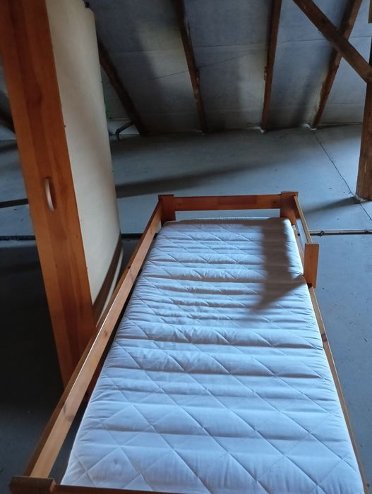 Łóżko dziecięce sprzedam