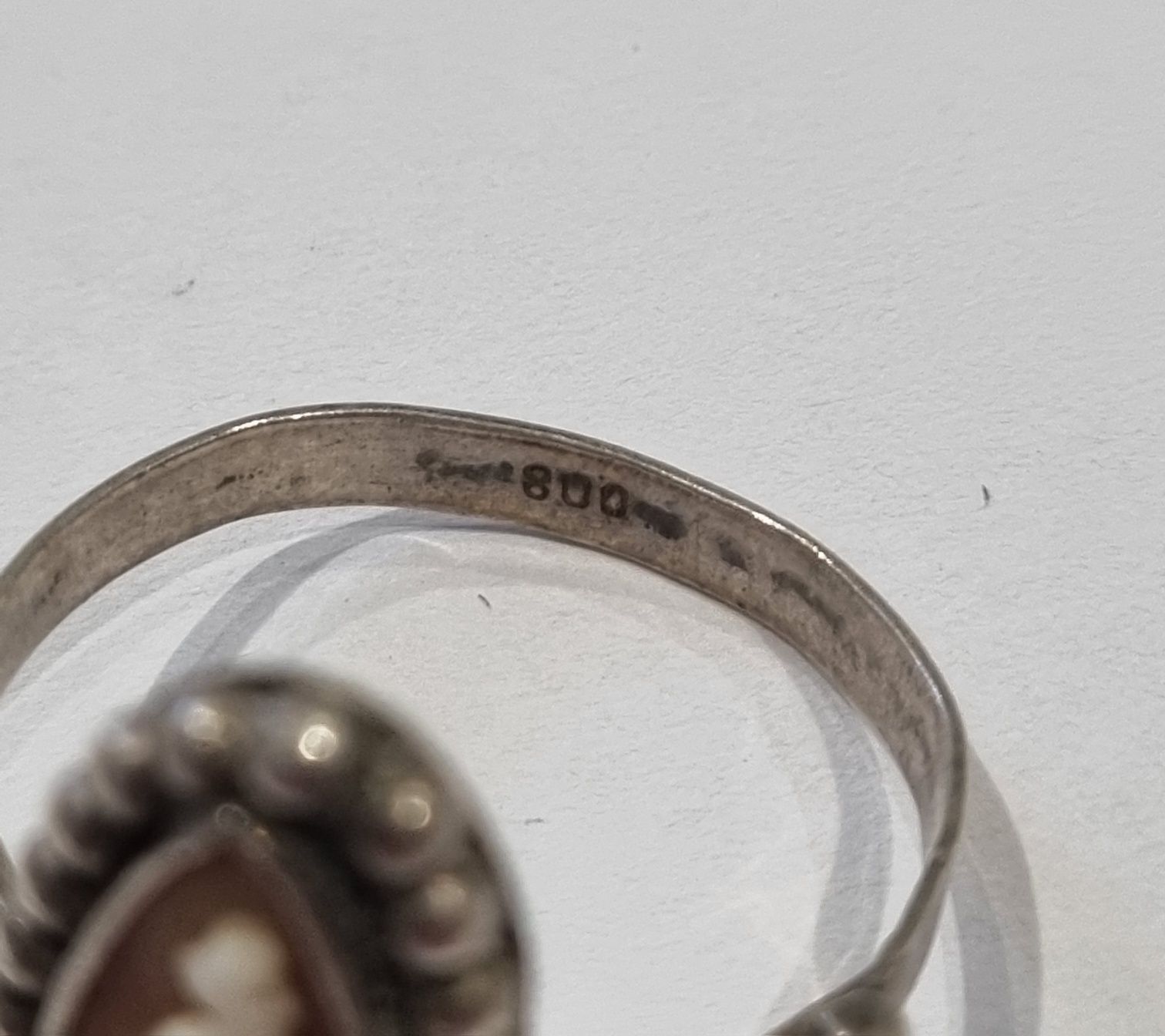 Dawny pierścionek srebrny z kameą srebro 800