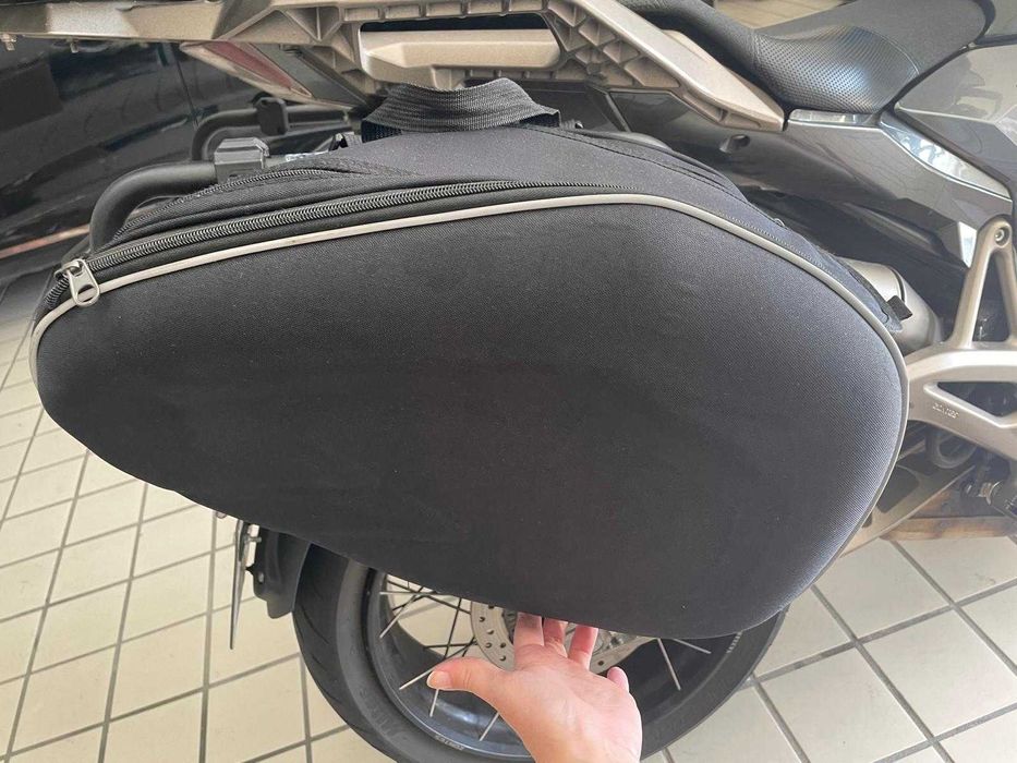 Malas alforges extensíveis para motas